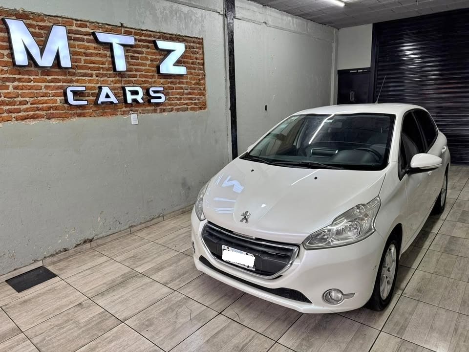 Peugeot 208