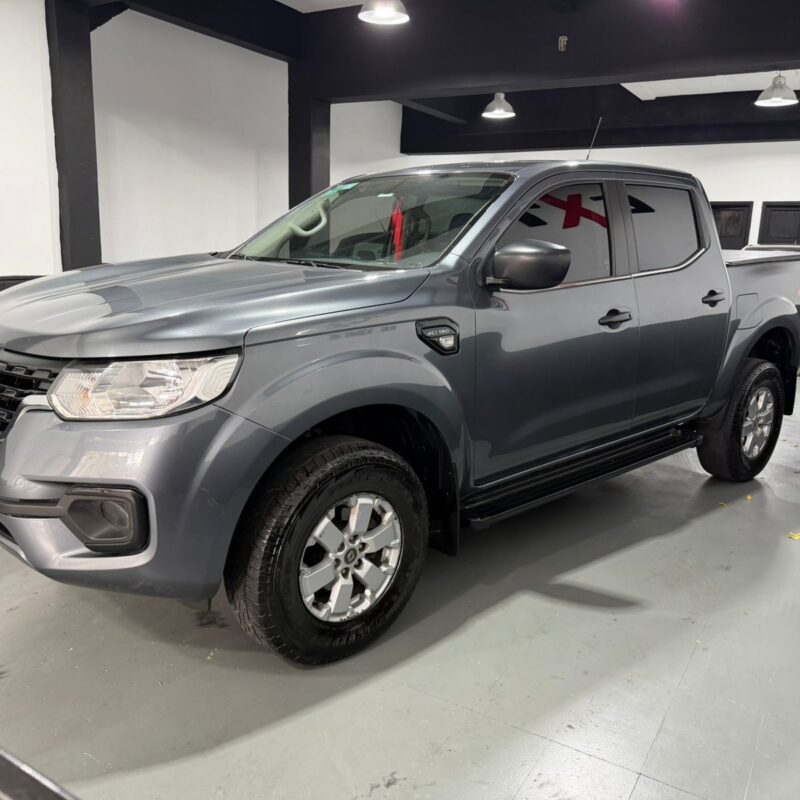 Renault Alaskan